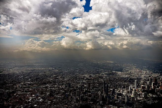 Lo que debemos saber de la nube de dióxido de azufre que está pasando por Colombia