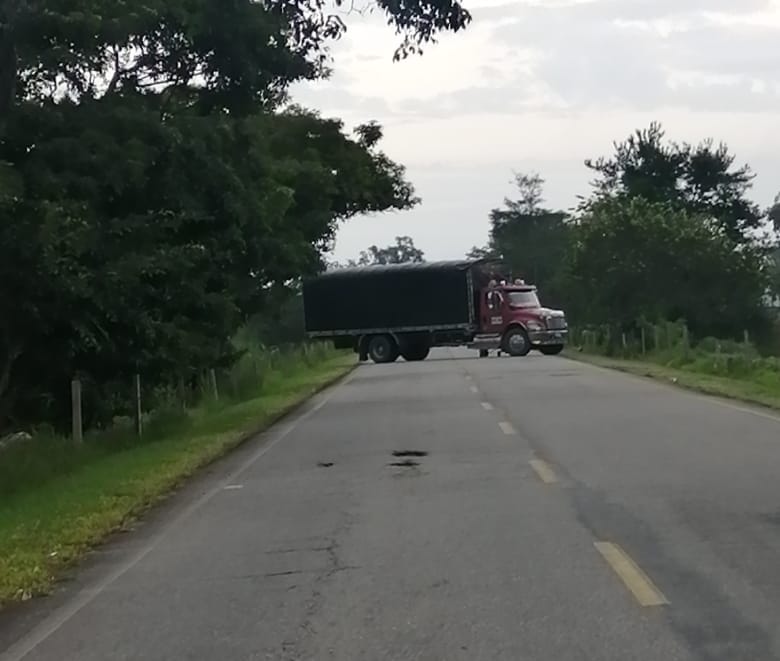 Guerrilla atravesó 3 vehículos en vías de Arauca