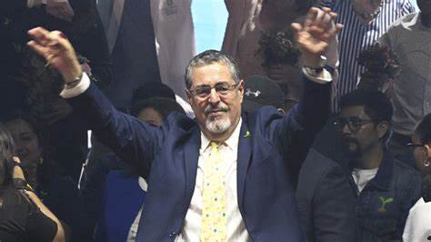 Bernardo Arévalo de León es el nuevo presidente de Guatemala