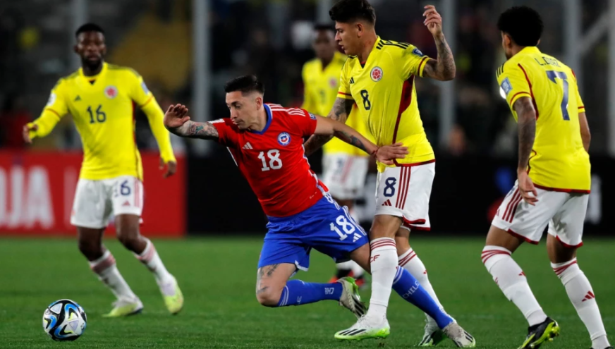 Colombia se salvó con el VAR y sumó un punto en su visita a Chile en la Eliminatoria