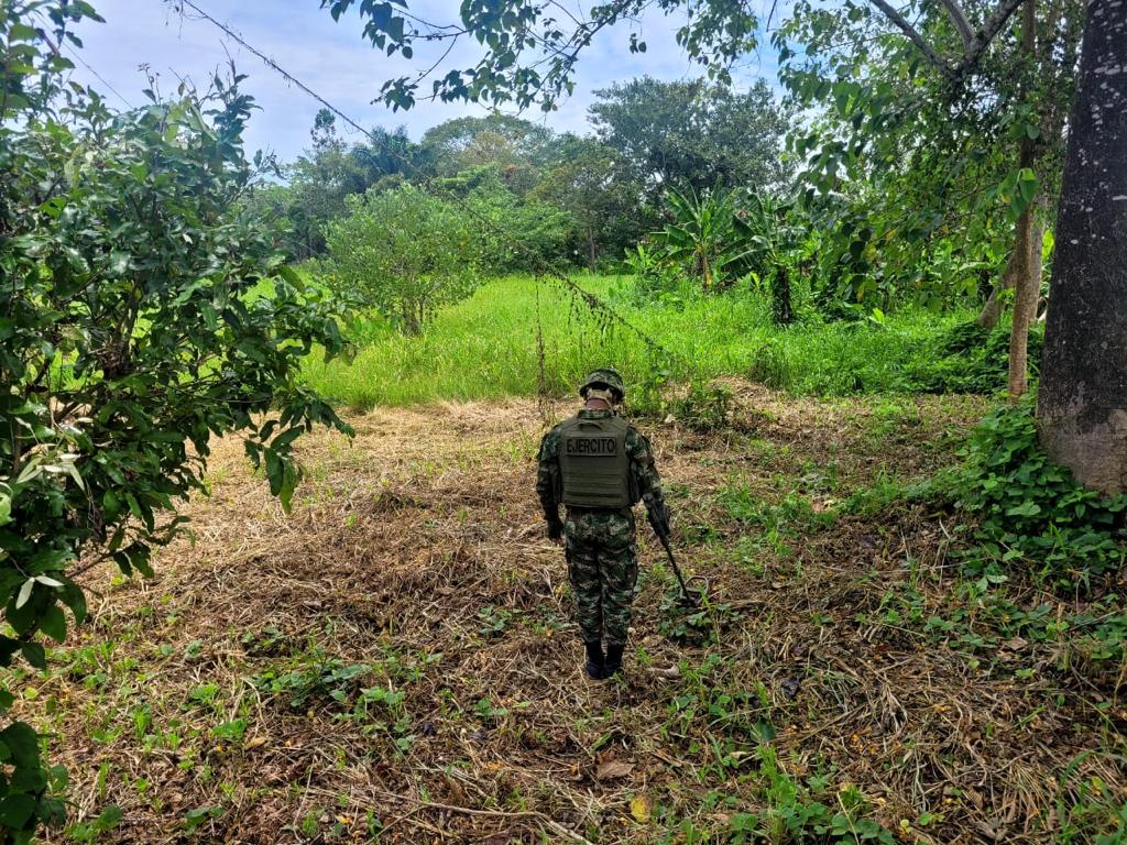 Ejército neutraliza artefacto explosivo ubicado cerca de la empresa Evimar en Arauquita, Arauca