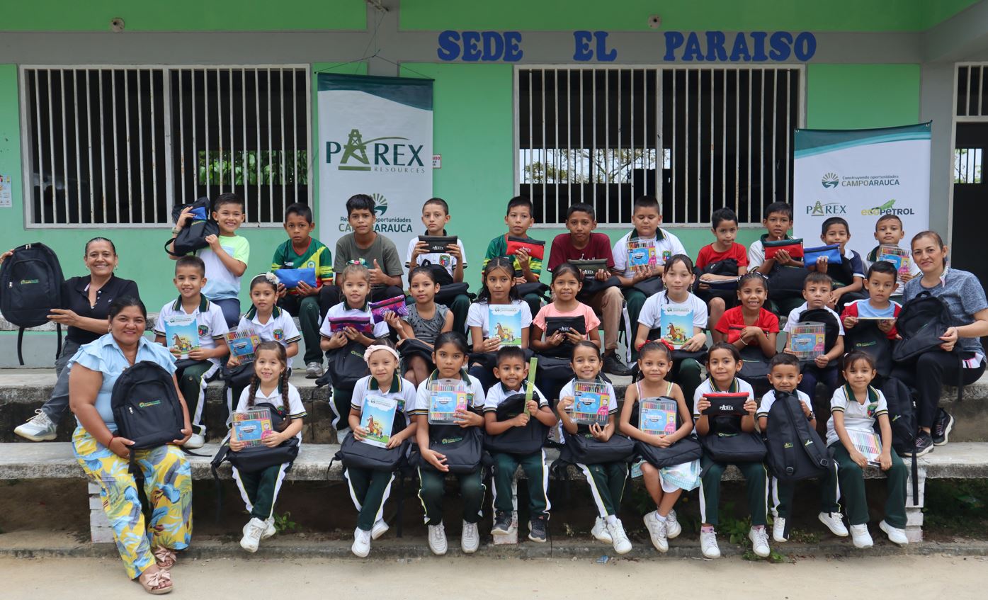 Parex entregó kits escolares en Saravena