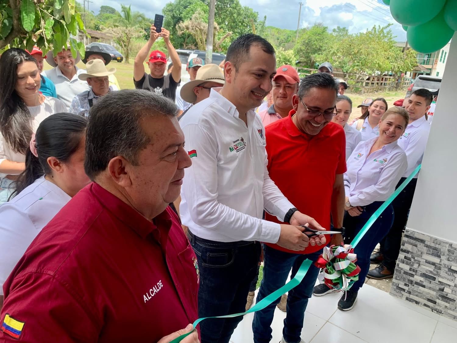 Representante Germán Rozo Anís acompaña entrega de nuevo puesto de salud en Tame y anuncia inversiones por más de $10.500 millones Representante Germán Rozo Anís acompaña entrega de nuevo puesto de salud en Tame y anuncia inversiones por más de $10.500 millones