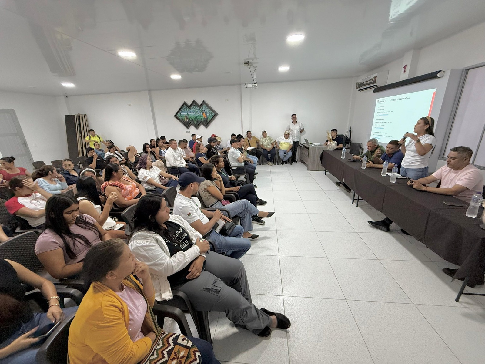 Gobernación de Arauca socializó contrato de obra para el mantenimiento rutinario de la red vial secundaria en cuatro municipios