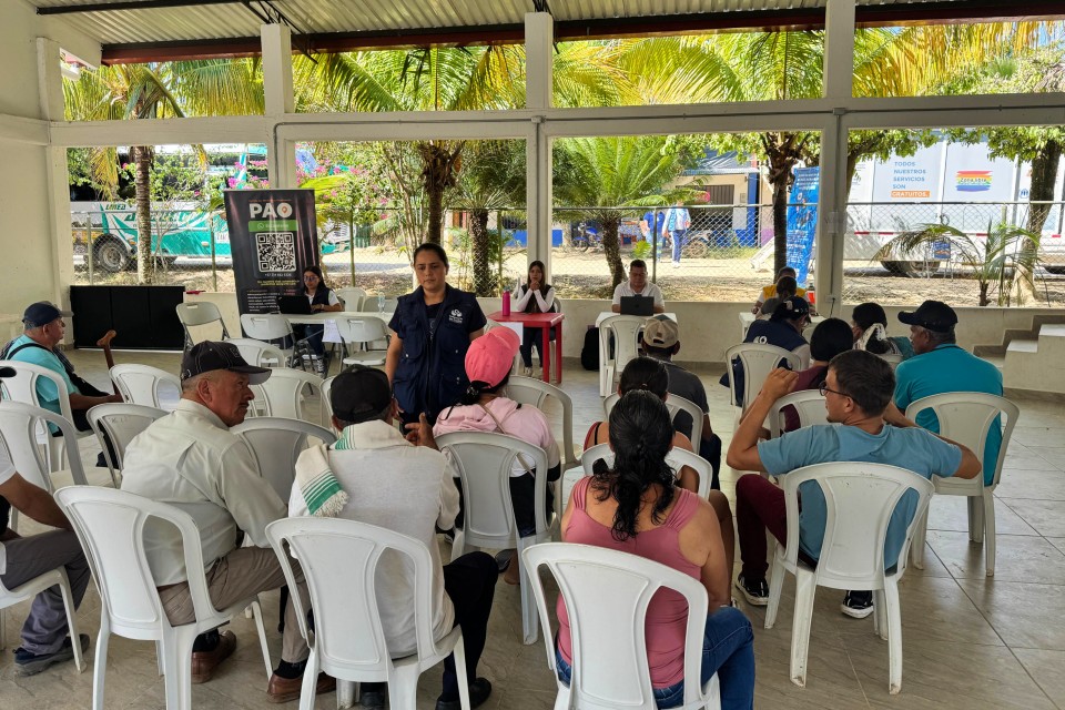 Más de 400 arauquiteños recibieron atención integral en jornada liderada por la Defensoría del Pueblo Más de 400 arauquiteños recibieron atención integral en jornada liderada por la Defensoría del Pueblo