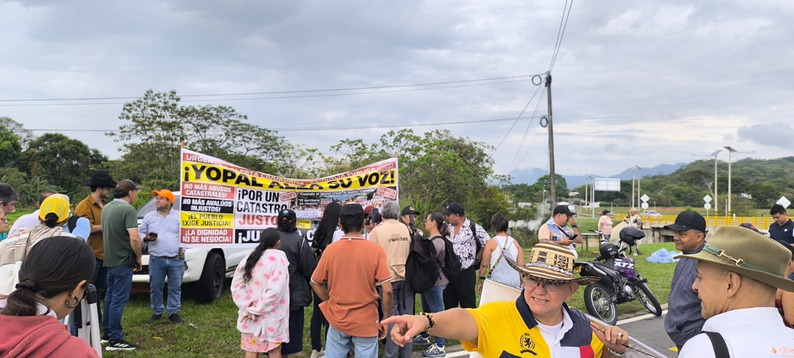 Bloqueos en la Marginal del Llano afectan a Casanare en medio de paro por avalúos catastrales Bloqueos en la Marginal del Llano afectan a Casanare en medio de paro por avalúos catastrales