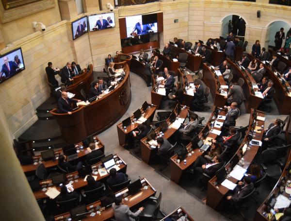 En medio de secuestros y asesinatos, Comisión de Paz del Senado posterga encuentro con víctimas de Arauca