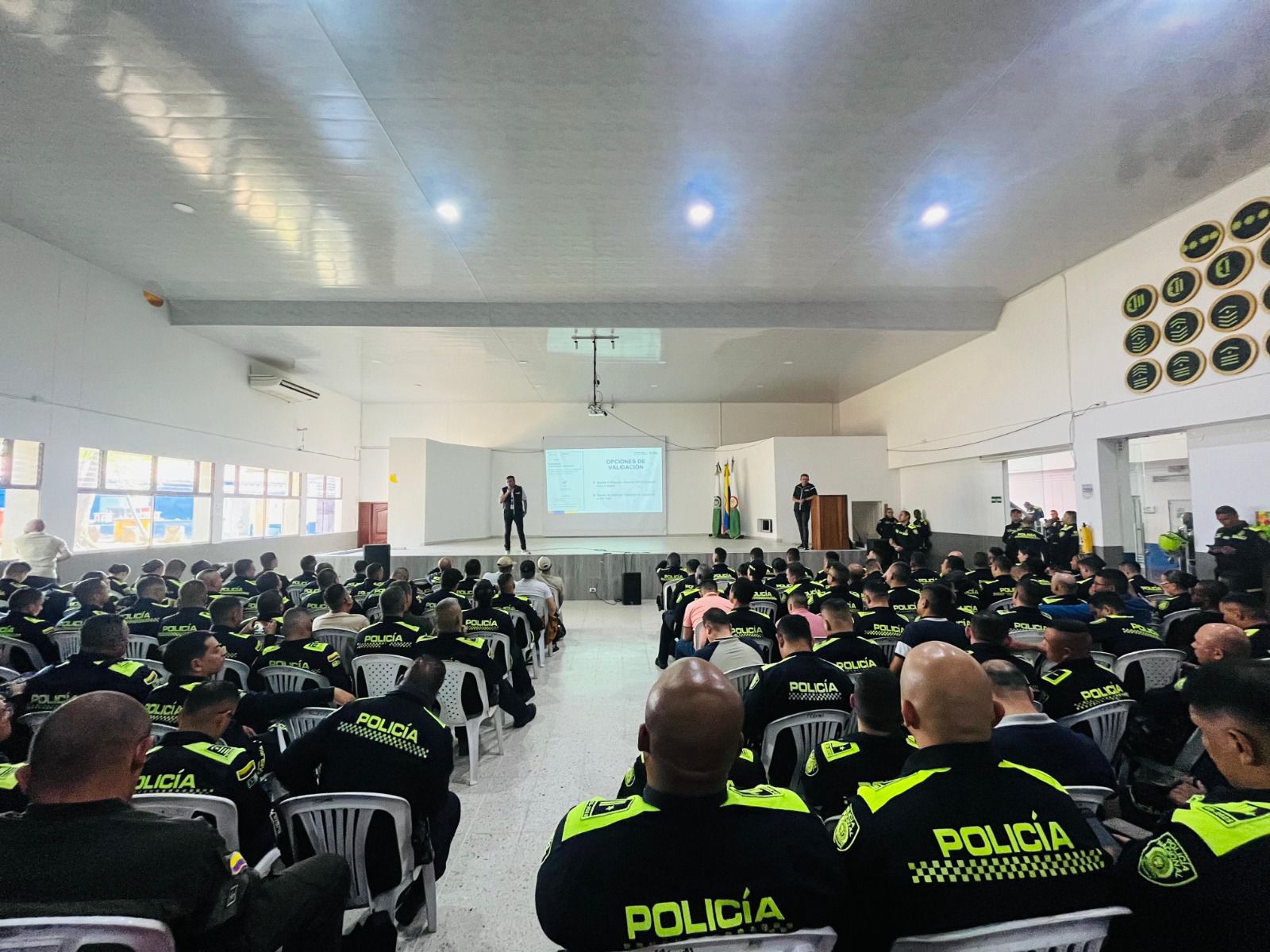 Más de 18.000 miembros de la Fuerza Pública están listos para reforzar el control electoral con la APP ‘Comitium en Línea’