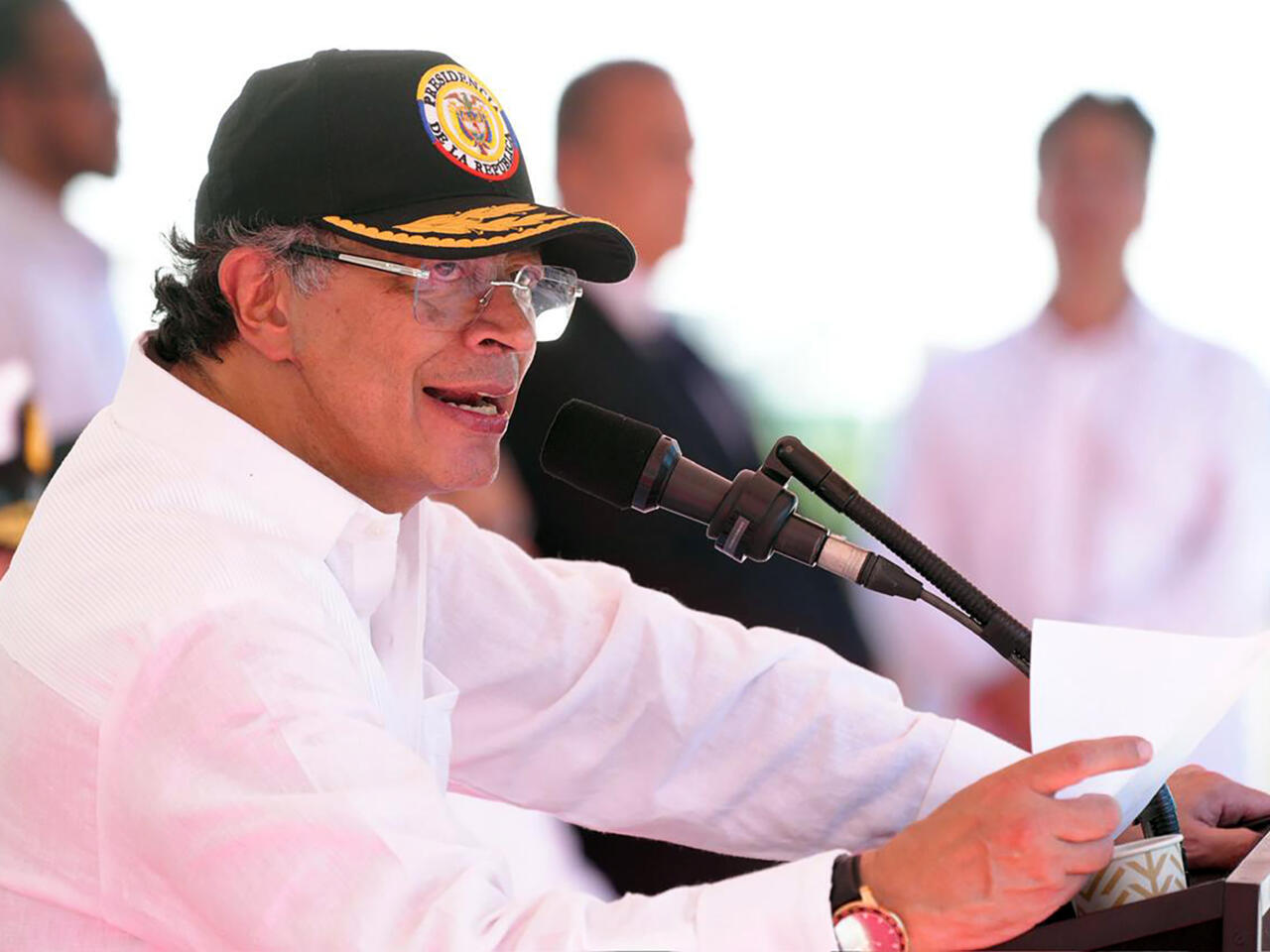 Senado autoriza a Gustavo Petro a salir del país durante el próximo año Senado autoriza a Gustavo Petro a salir del país durante el próximo año